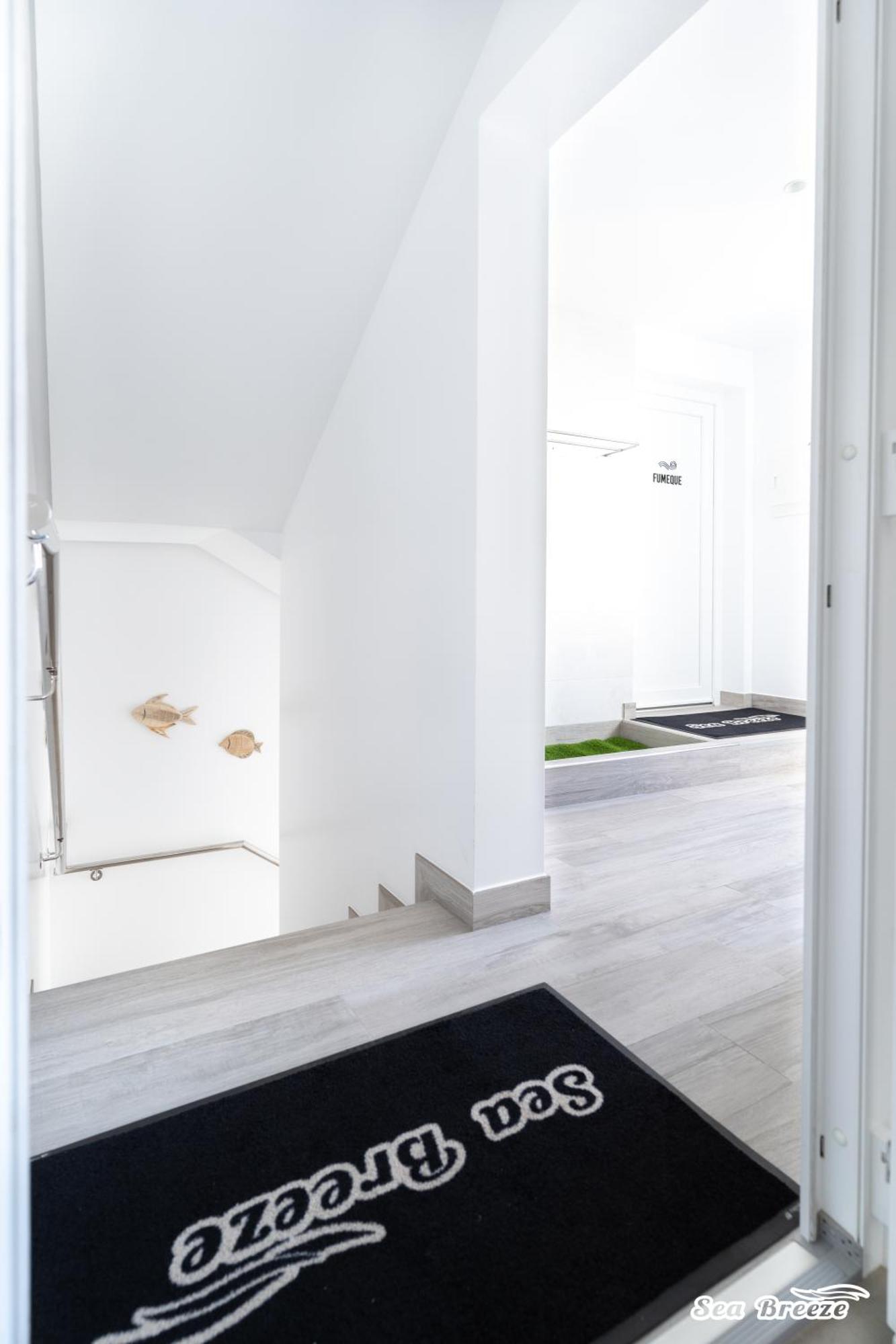 2 Apartments Sea Breeze カレタ・デ・ファマラ エクステリア 写真