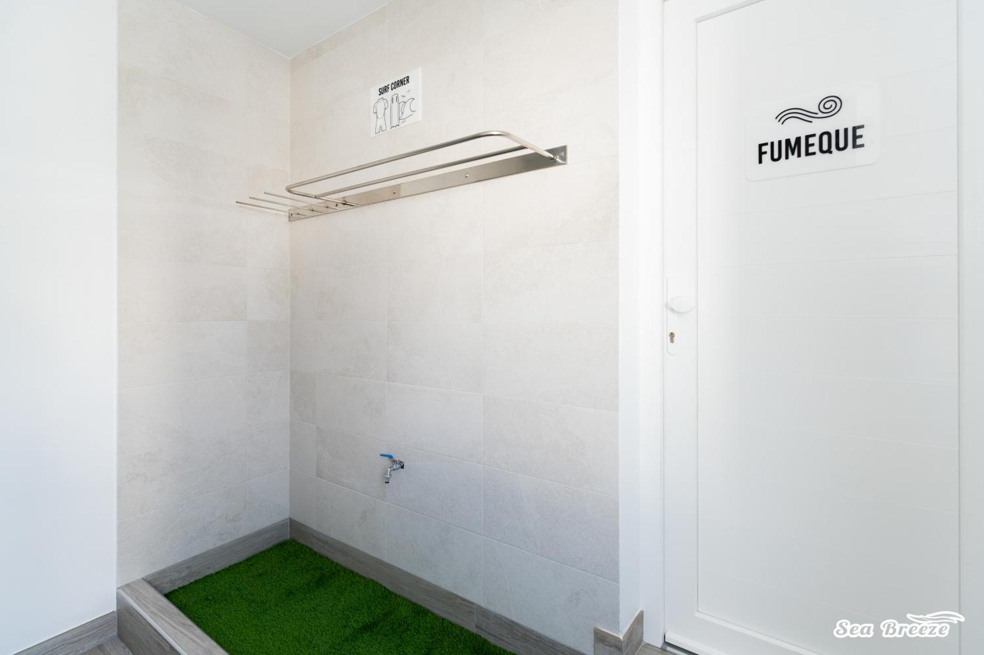 2 Apartments Sea Breeze カレタ・デ・ファマラ エクステリア 写真